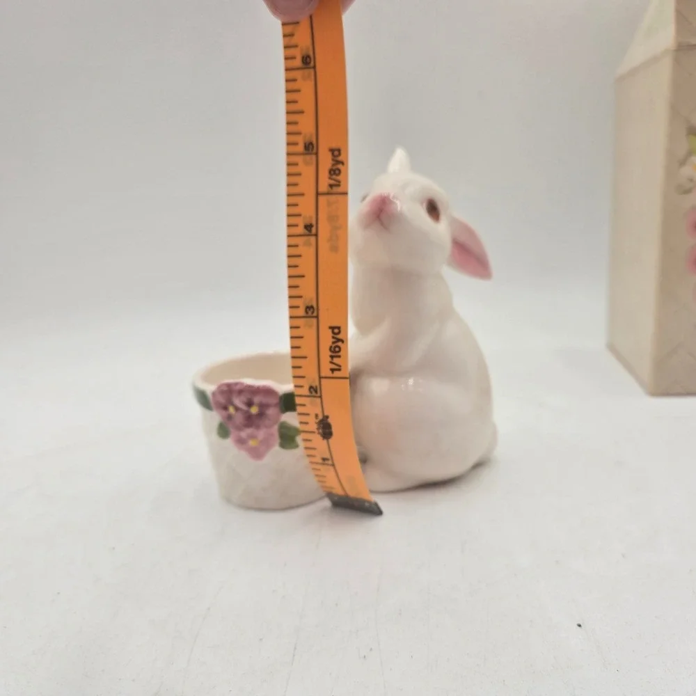 Avon vintage bunny